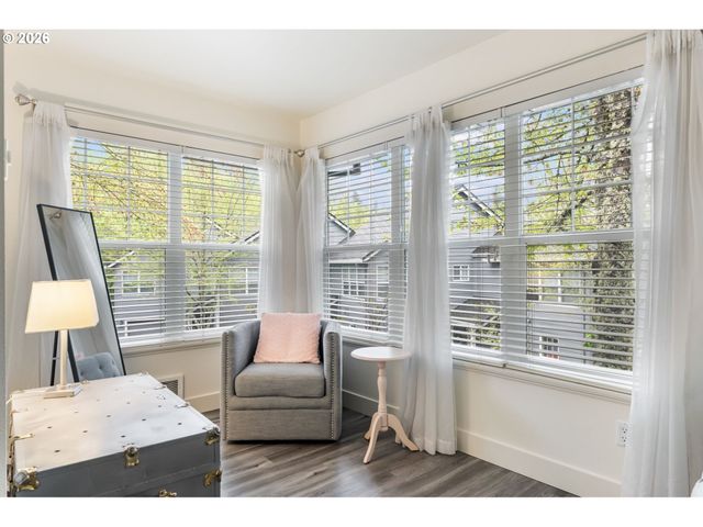 9721 Nw MILLER HILL Dr, Portland, OR 97229