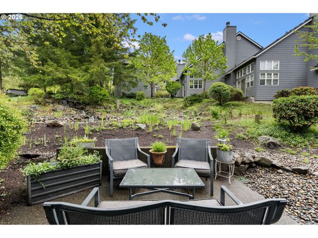 9721 Nw MILLER HILL Dr, Portland, OR 97229