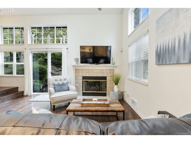 9721 Nw MILLER HILL Dr, Portland, OR 97229