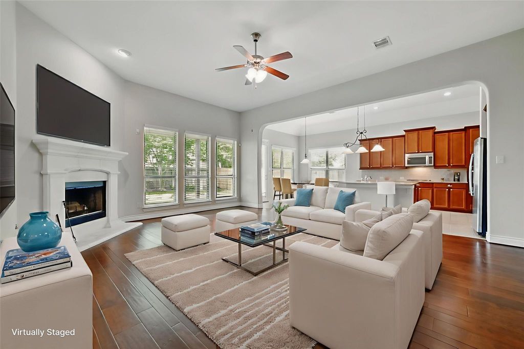 2106 Wild Peregrine Circle, Katy, TX 77494