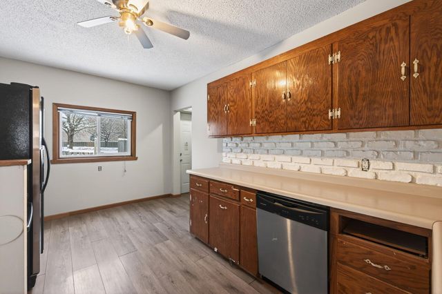 305 Osceola Avenue S, Saint Paul, MN 55102