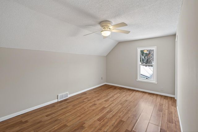 305 Osceola Avenue S, Saint Paul, MN 55102