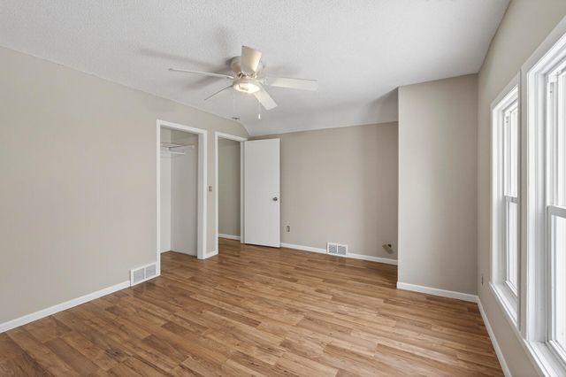 305 Osceola Avenue S, Saint Paul, MN 55102