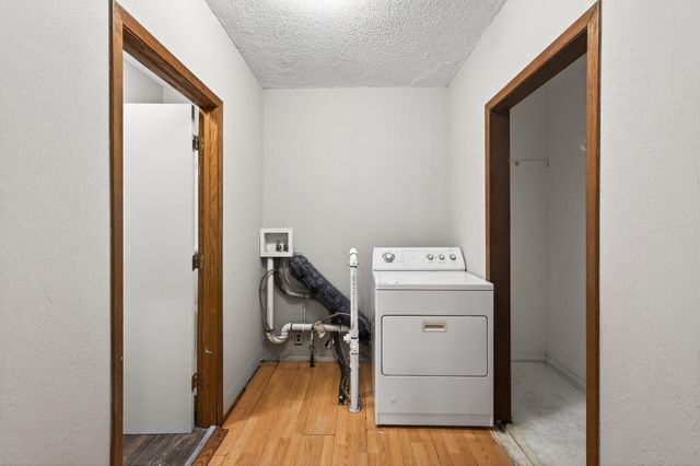 305 Osceola Avenue S, Saint Paul, MN 55102