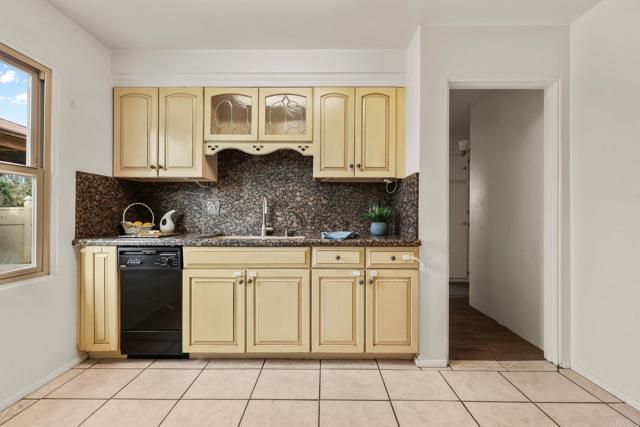 5254 Bocaw Place, San Diego, CA 92115