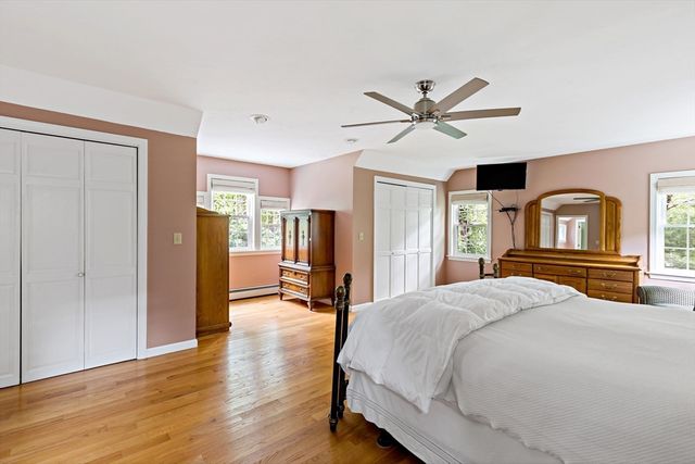 195 Bournehurst Dr, Plymouth, MA 02360