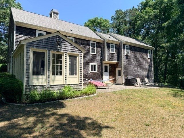 195 Bournehurst Dr, Plymouth, MA 02360