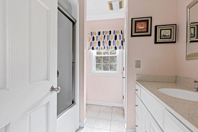 195 Bournehurst Dr, Plymouth, MA 02360