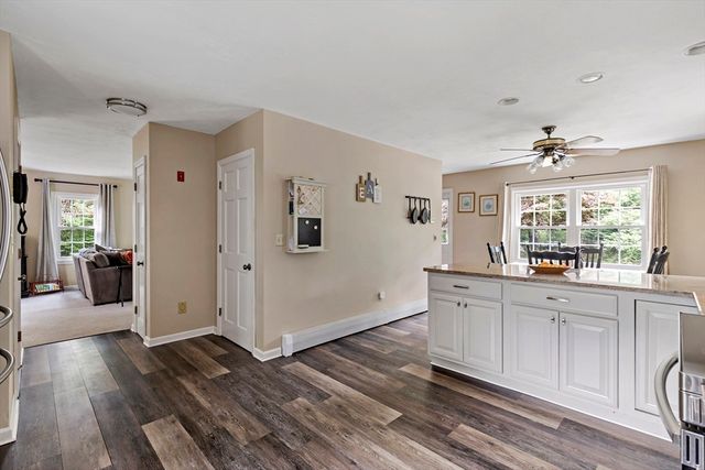 195 Bournehurst Dr, Plymouth, MA 02360