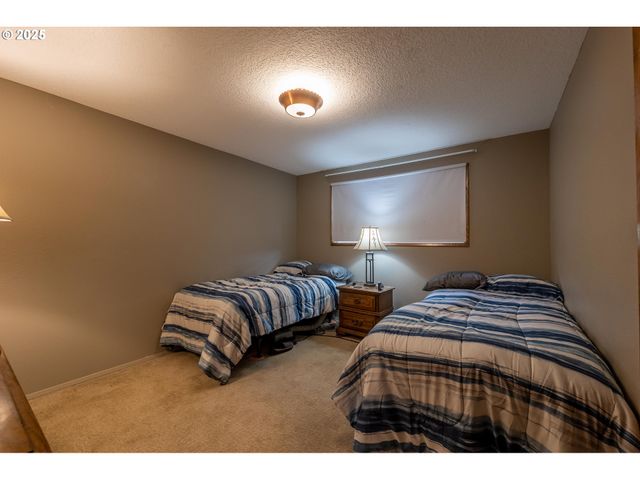 5383 SUNSHINE Rd, Roseburg, OR 97470