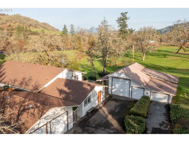 5383 SUNSHINE Rd, Roseburg, OR 97470