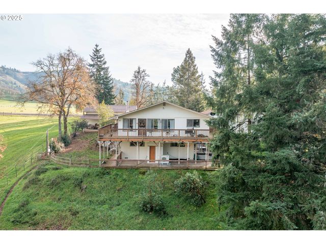5383 SUNSHINE Rd, Roseburg, OR 97470