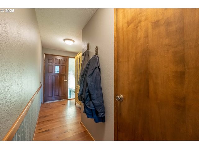 5383 SUNSHINE Rd, Roseburg, OR 97470