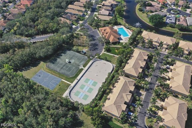 9724 Foxhall WAY 4, Estero, FL 33928