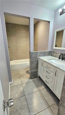 7641 Reseda Boulevard 87, Reseda, CA 91335