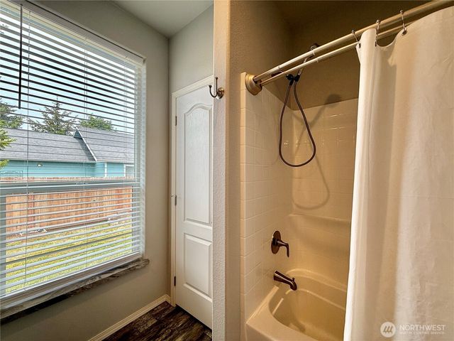 642 Weatherwax Loop NE, Ocean Shores, WA 98569