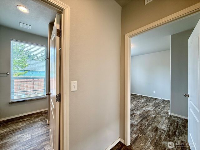 642 Weatherwax Loop NE, Ocean Shores, WA 98569