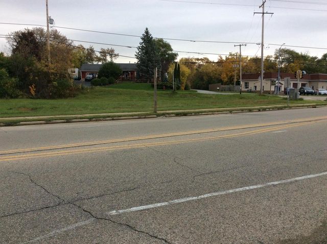 20649 MAIN STREET, Lannon, WI 53046