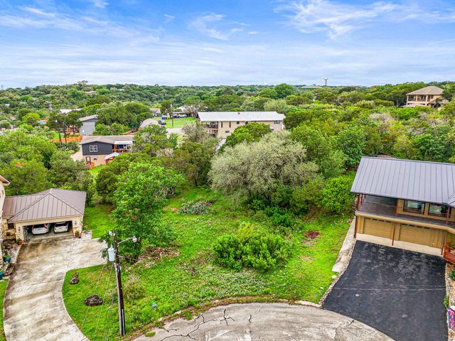 718 Starcrest, New Braunfels, TX 78130