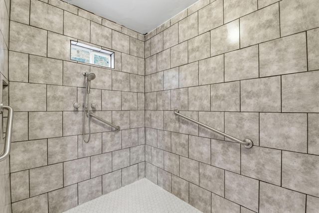 5114 Schuler Street, Houston, TX 77007