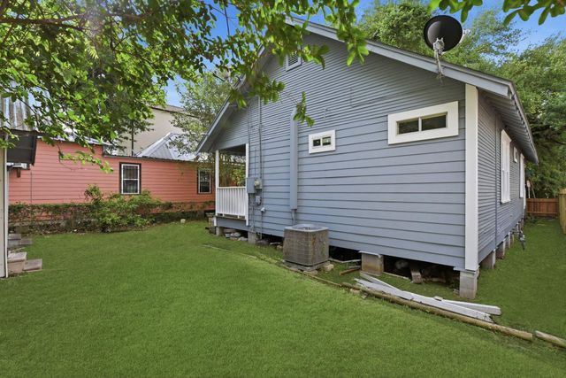 5114 Schuler Street, Houston, TX 77007