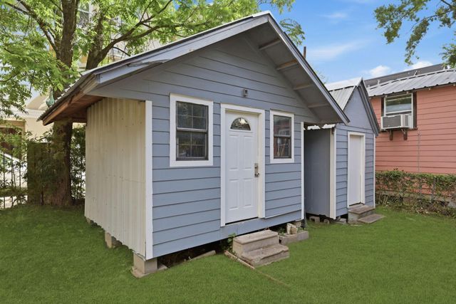 5114 Schuler Street, Houston, TX 77007