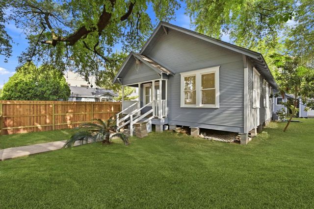 5114 Schuler Street, Houston, TX 77007