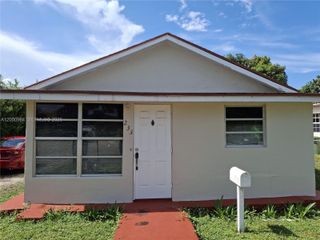 233 E 15th Street, Hialeah, FL 33010
