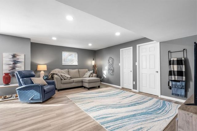 3208 Tepee Court, Independence, MO 64057