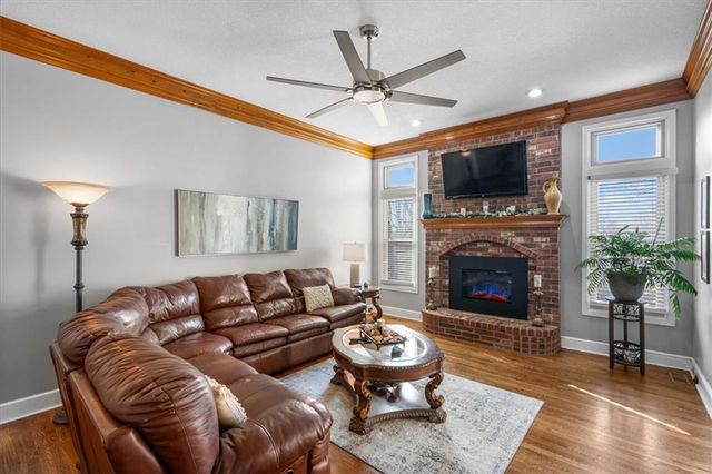 3208 Tepee Court, Independence, MO 64057