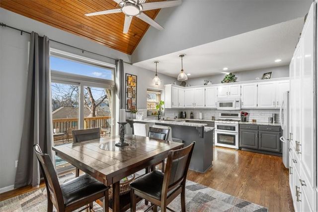 3208 Tepee Court, Independence, MO 64057