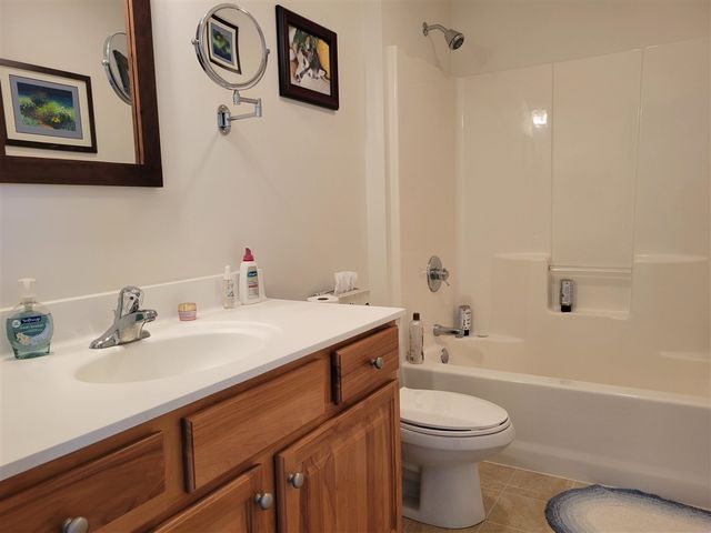 913 Clark Street, Lowell, MI 49331