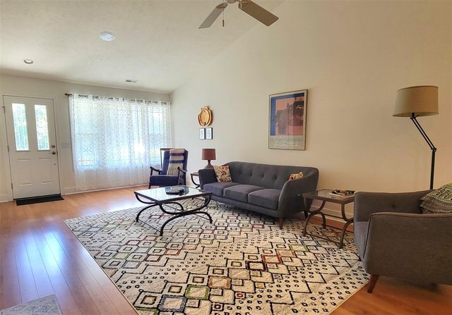 913 Clark Street, Lowell, MI 49331