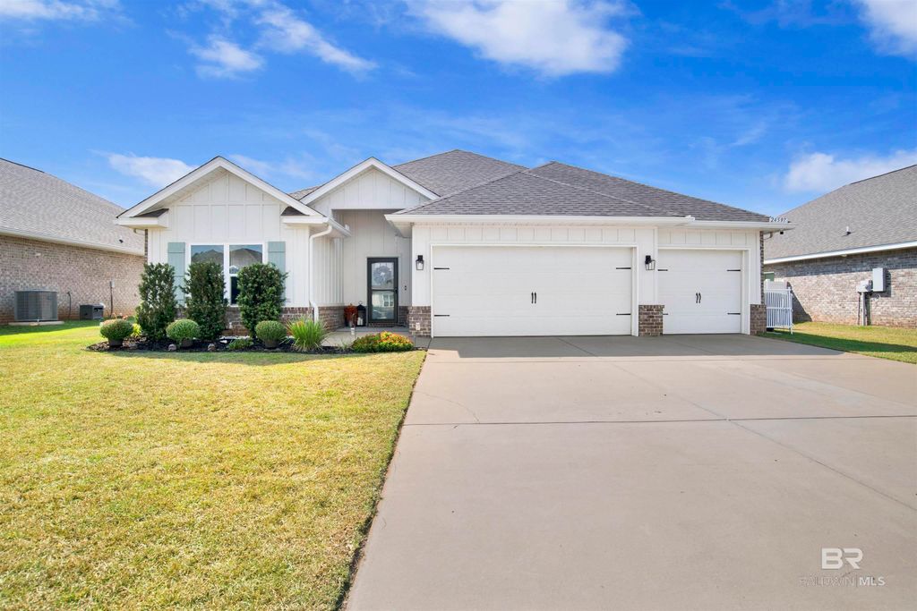 24597 Smarty Jones Circle, Daphne, AL 36526