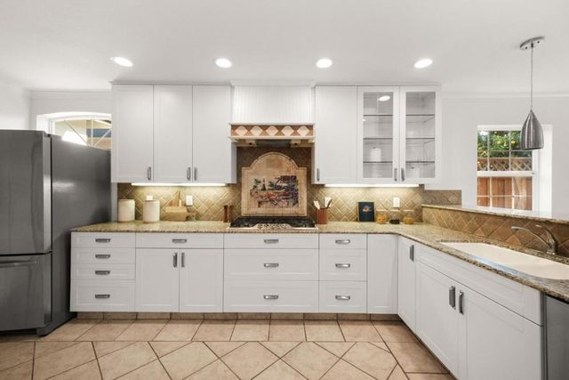 3936 Regan Drive, San Mateo, CA 94403