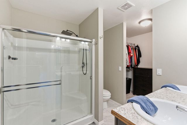 4562 W Tarkio Street, Springfield, MO 65802