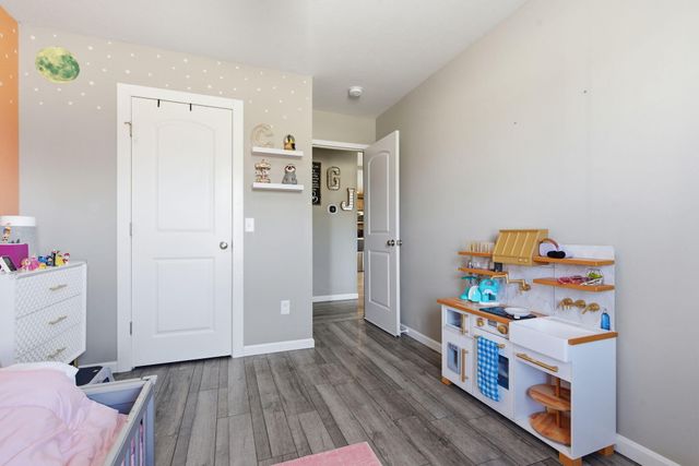 4562 W Tarkio Street, Springfield, MO 65802