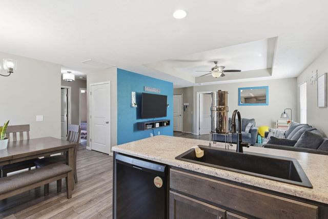 4562 W Tarkio Street, Springfield, MO 65802