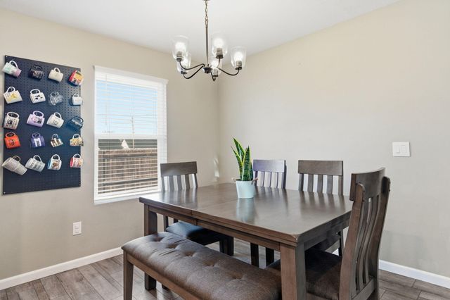 4562 W Tarkio Street, Springfield, MO 65802