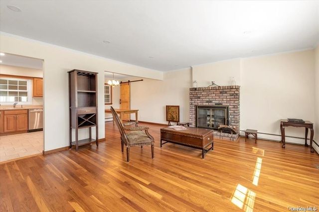 1002 Eglon Court, North Merrick, NY 11566