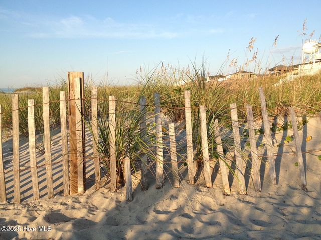 1656 Butterfly Knot Drive SW, Ocean Isle Beach, NC 28469
