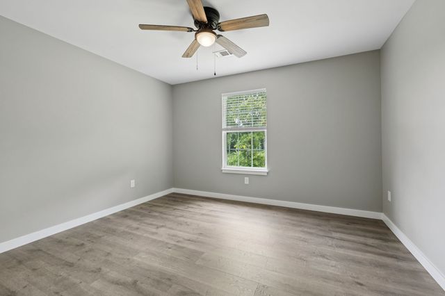 150 Alice Preston Loop, Gordonsville, TN 38563