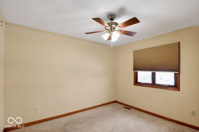 902 Saint Andrews Drive, Avon, IN 46123