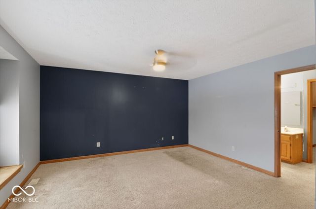 902 Saint Andrews Drive, Avon, IN 46123