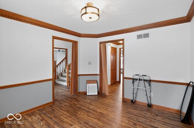 902 Saint Andrews Drive, Avon, IN 46123