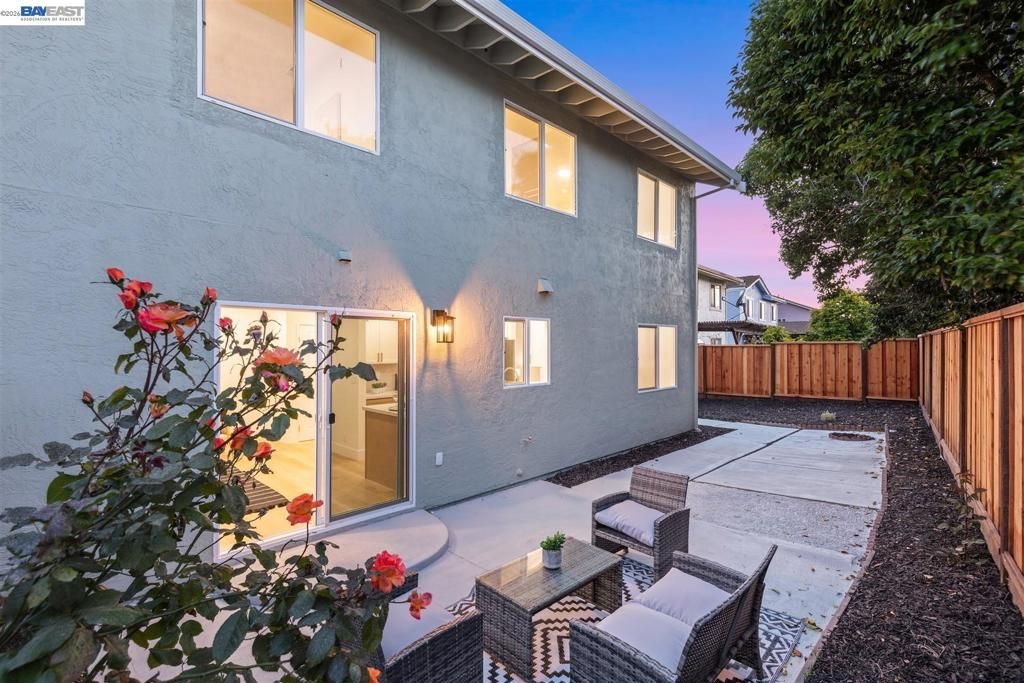 Image 36 of property listing at 33866 Juliet Cir, Fremont, CA 94555