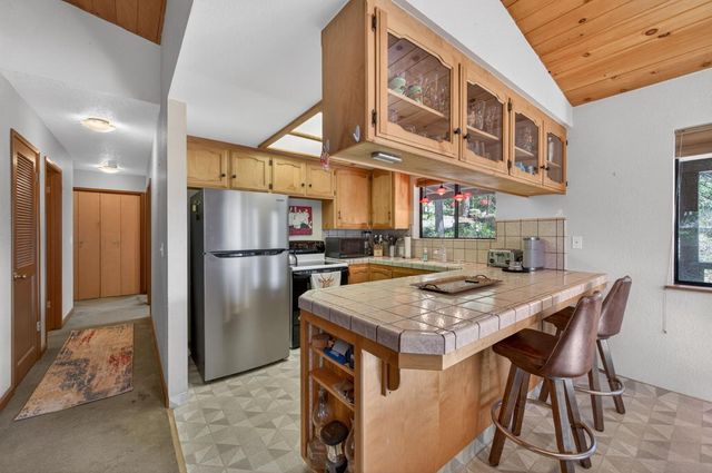 41962 Saddleback Road, Shaver Lake, CA 93664