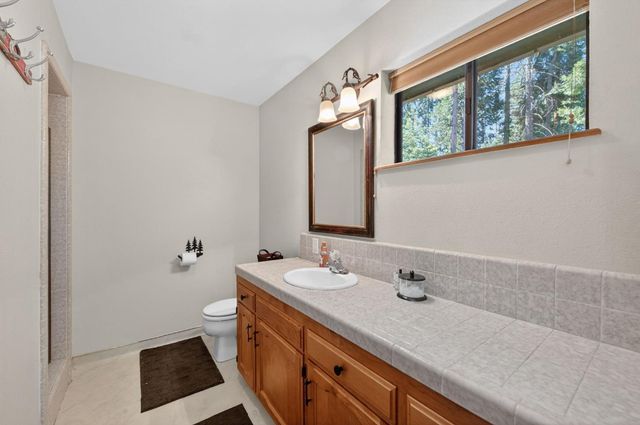 41962 Saddleback Road, Shaver Lake, CA 93664