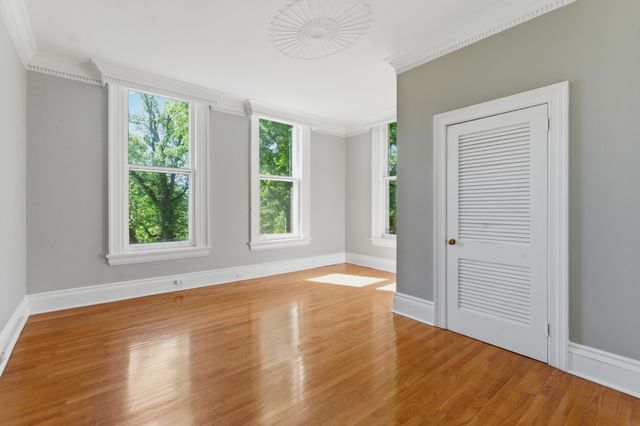 444 Bowling Ave, Nashville, TN 37205