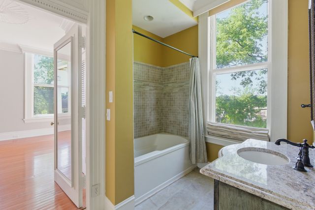 444 Bowling Ave, Nashville, TN 37205